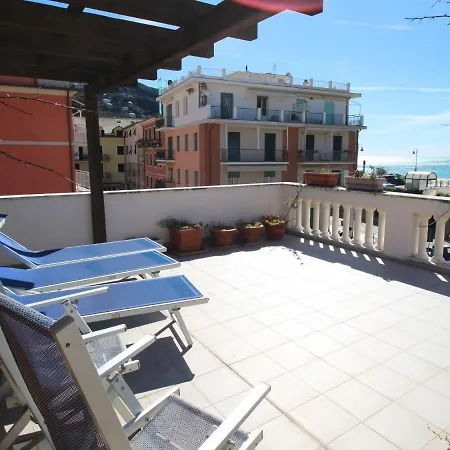 Giulia By Interhome Moneglia