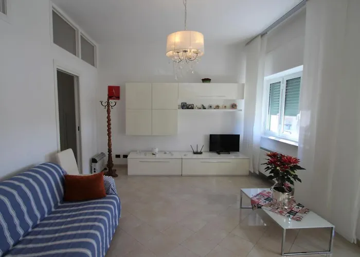 Giulia By Interhome Moneglia