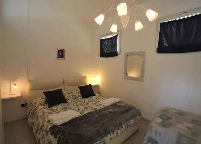 Giulia By Interhome Moneglia