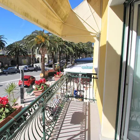 Giulia By Interhome דירה מונליה