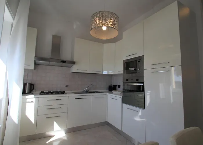 Giulia By Interhome Moneglia